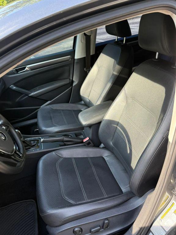 used 2017 Volkswagen Passat car