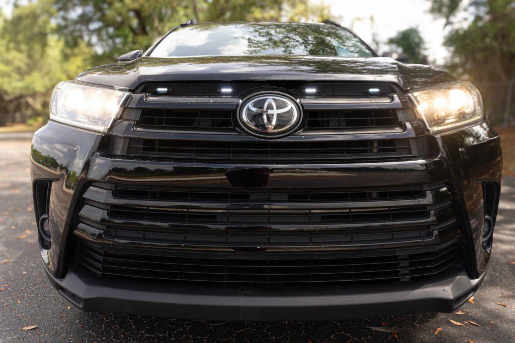 used 2019 Toyota Highlander car, priced at $18,988