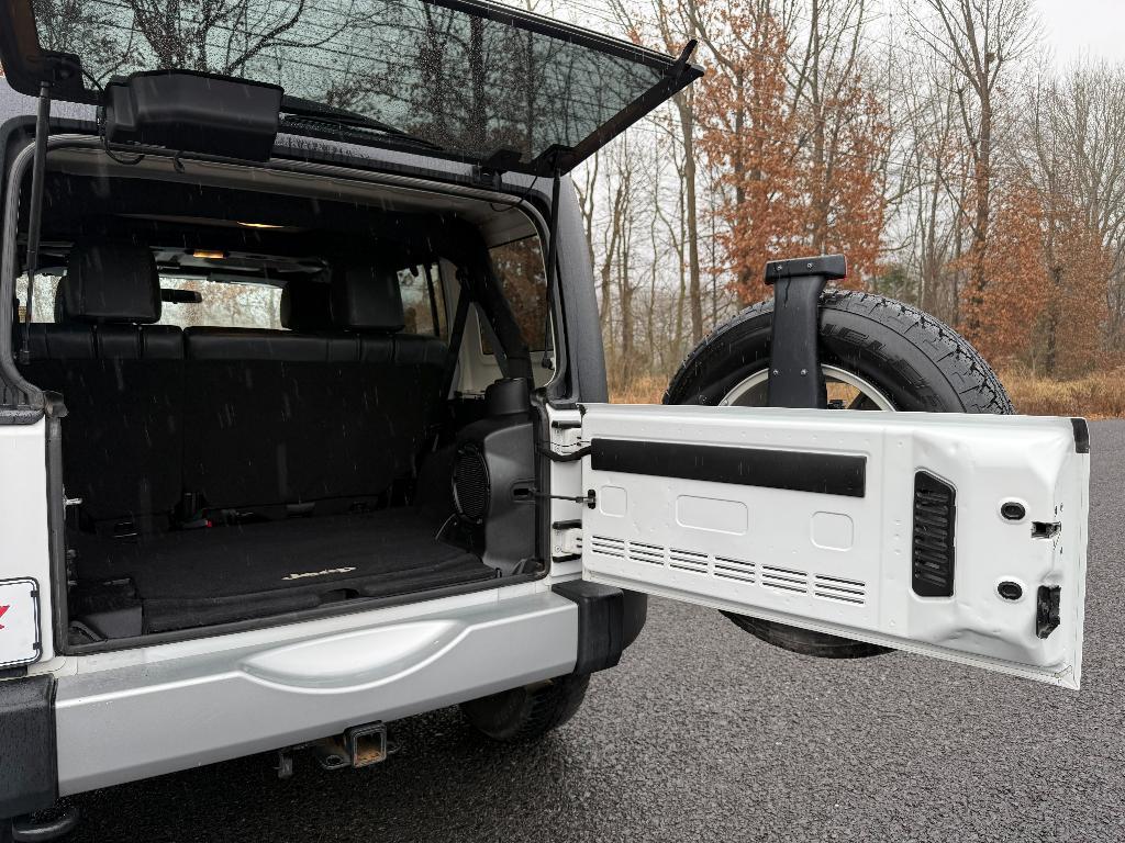 used 2012 Jeep Wrangler Unlimited car, priced at $13,500