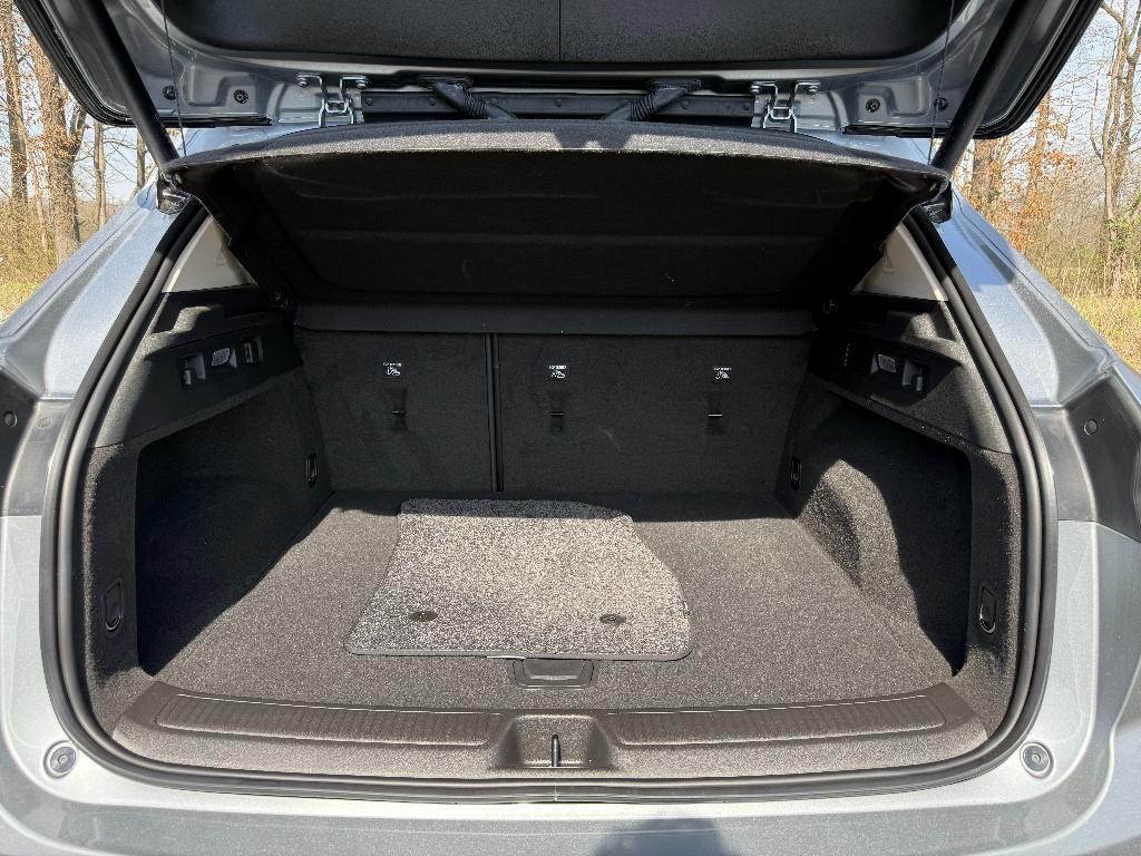 used 2023 Buick Envision car, priced at $36,950