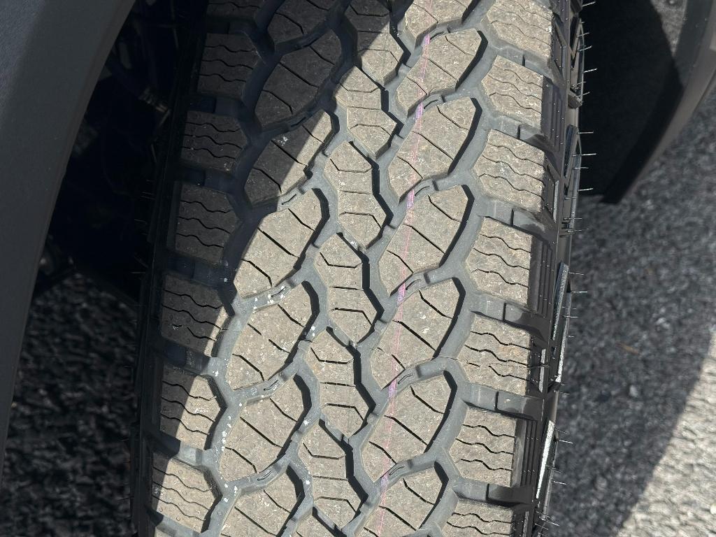 new 2026 Chevrolet Equinox car, priced at $35,147