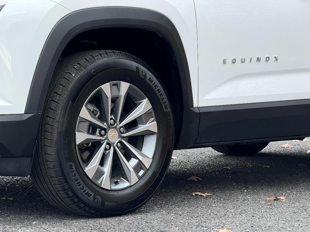 used 2025 Chevrolet Equinox car, priced at $26,500
