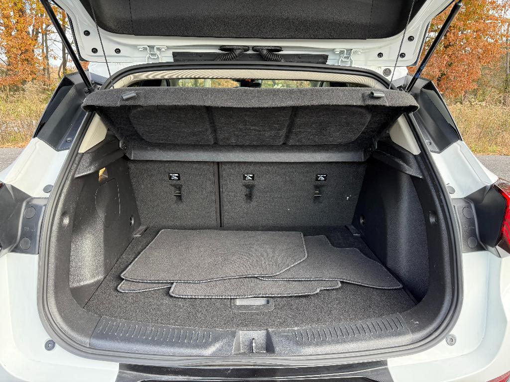 used 2024 Buick Encore GX car, priced at $24,250