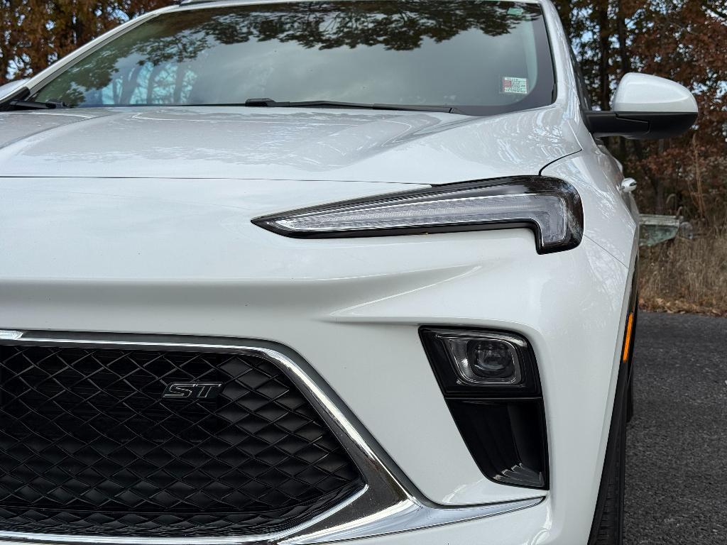 used 2024 Buick Encore GX car, priced at $24,250