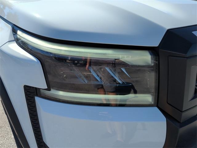 new 2026 Nissan Frontier car