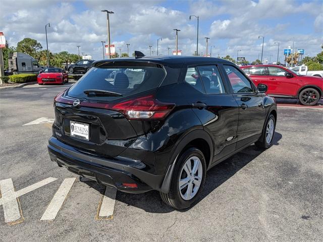 new 2025 Nissan Kicks Play car, priced at $21,479