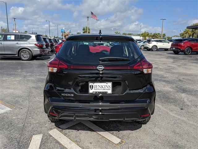 new 2025 Nissan Kicks Play car, priced at $21,479