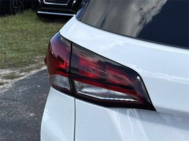 used 2024 Chevrolet Equinox car, priced at $19,493