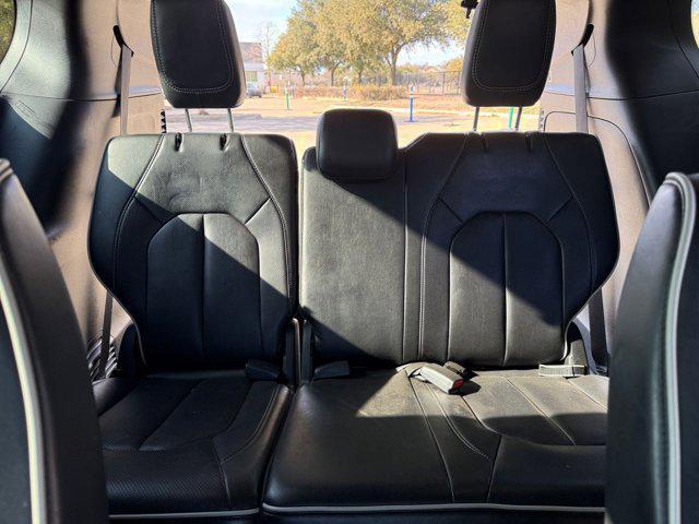 used 2025 Chrysler Pacifica car, priced at $35,586