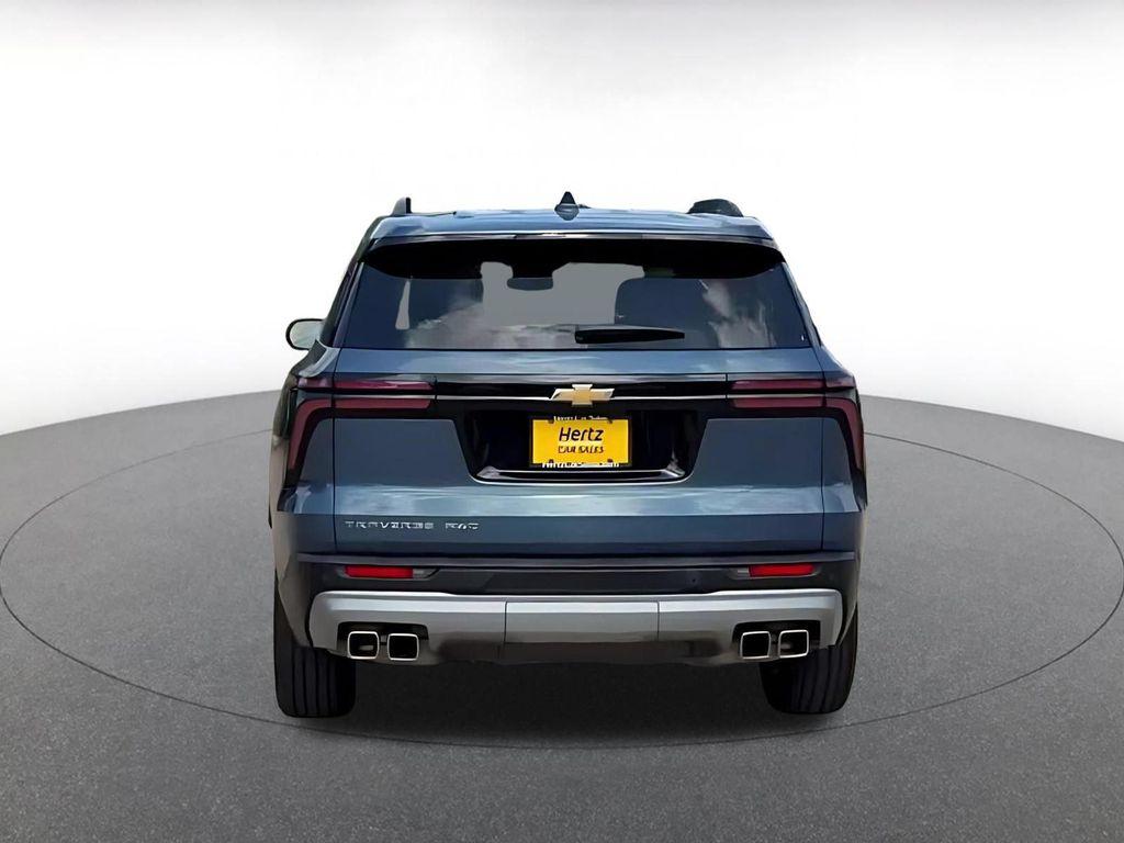 used 2025 Chevrolet Traverse car, priced at $37,995