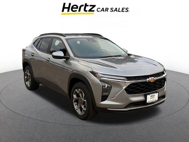 used 2025 Chevrolet Trax car, priced at $18,325