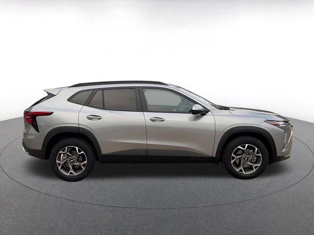 used 2025 Chevrolet Trax car, priced at $18,325