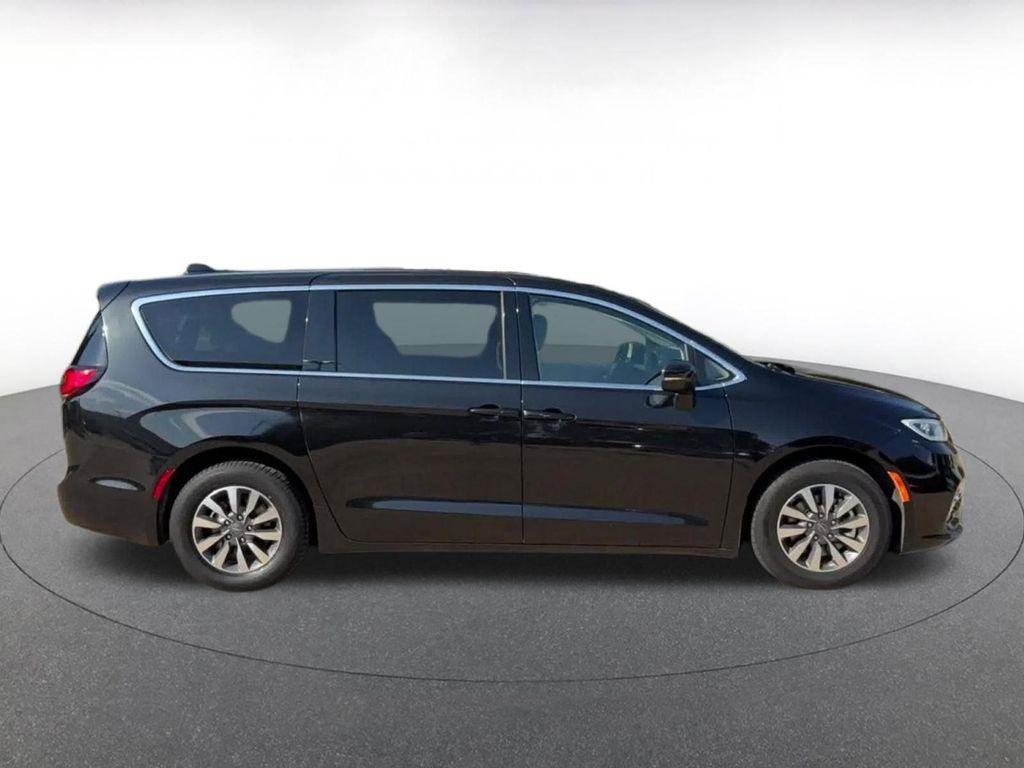 used 2023 Chrysler Pacifica Hybrid car, priced at $23,249