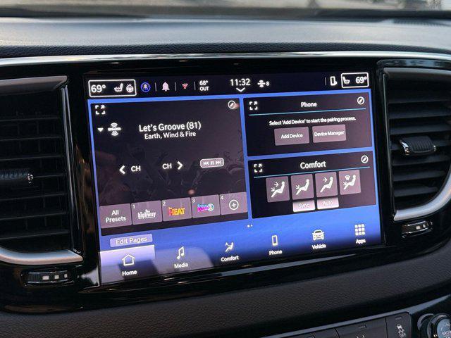 used 2025 Chrysler Pacifica car, priced at $29,760