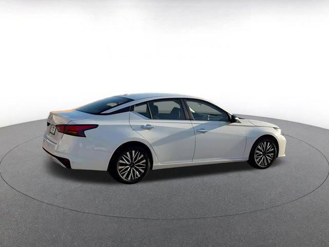 used 2025 Nissan Altima car, priced at $18,431