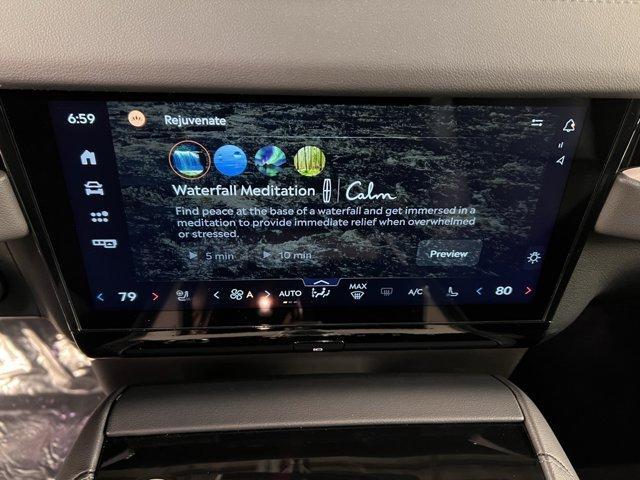 new 2025 Lincoln Navigator car, priced at $99,865