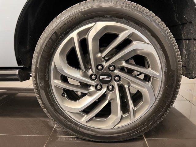 new 2025 Lincoln Navigator car, priced at $99,865