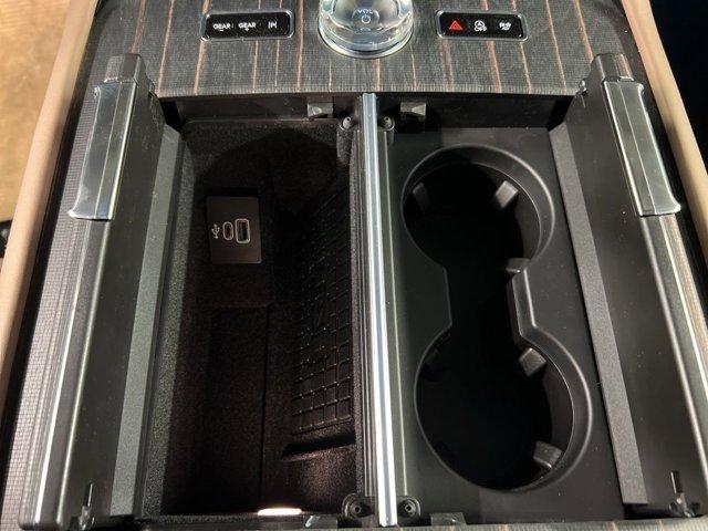 new 2026 Lincoln Navigator car, priced at $110,926