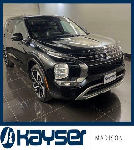 used 2024 Mitsubishi Outlander car, priced at $26,456