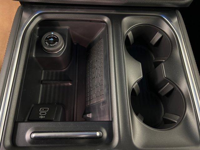 new 2025 Ford Expedition car, priced at $69,935