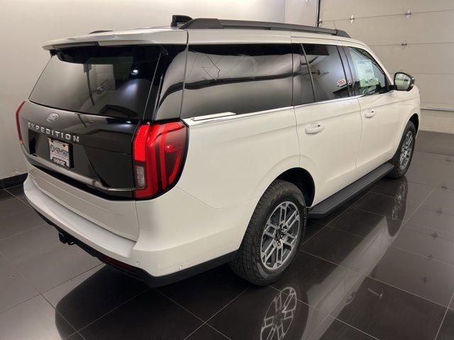 new 2025 Ford Expedition car, priced at $68,120