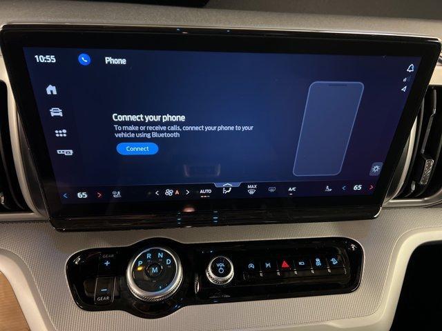 new 2025 Ford Expedition car, priced at $68,120