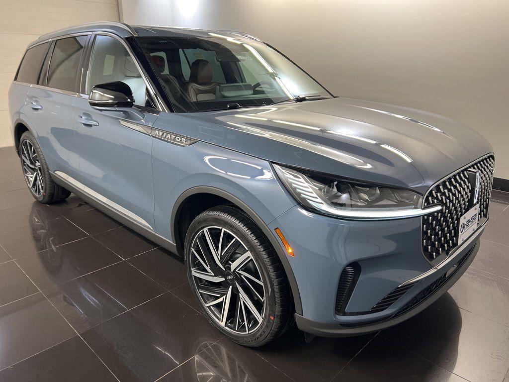 new 2026 Lincoln Aviator car, priced at $81,450