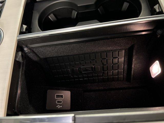 new 2025 Lincoln Navigator car, priced at $103,025