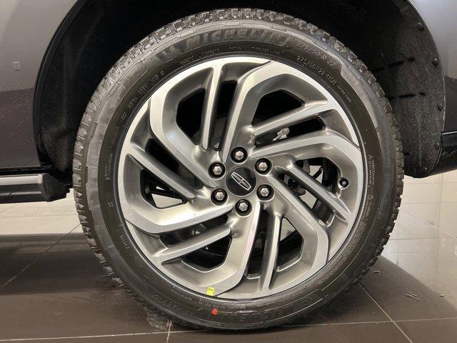 new 2025 Lincoln Navigator car, priced at $103,025