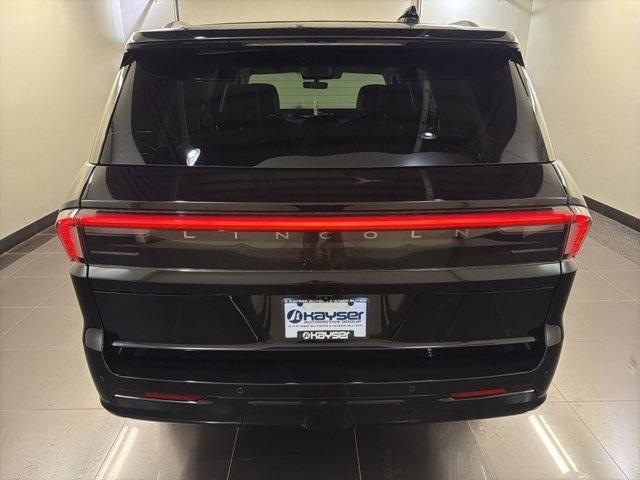 new 2026 Lincoln Navigator car, priced at $87,542