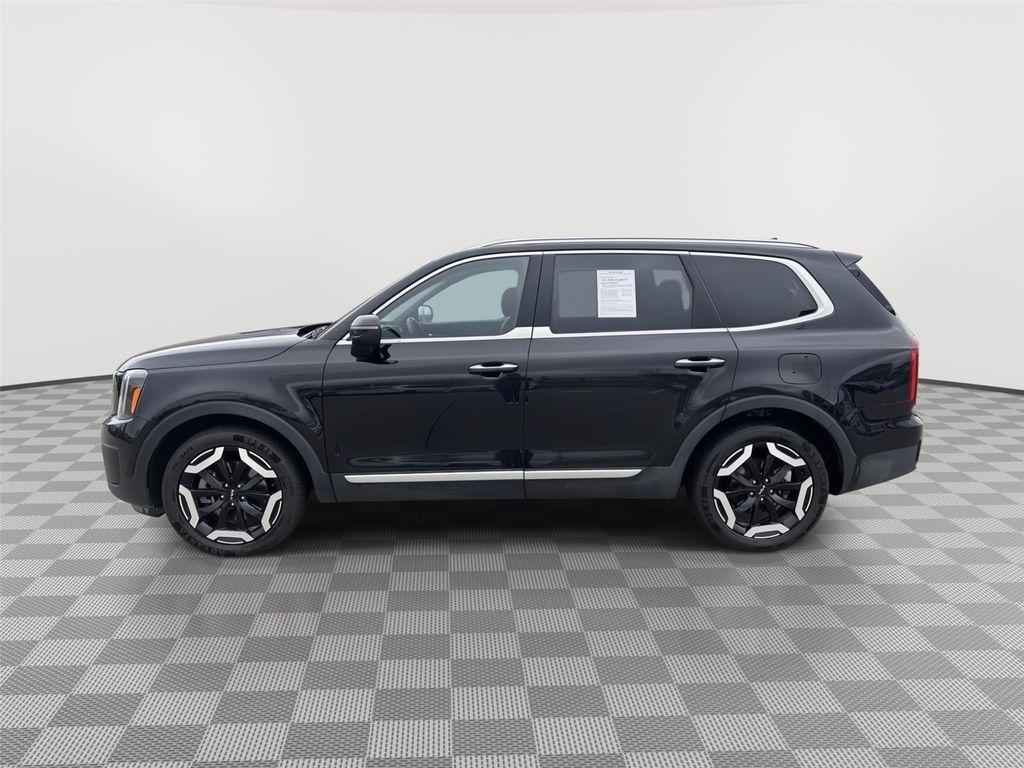 used 2025 Kia Telluride car, priced at $37,500