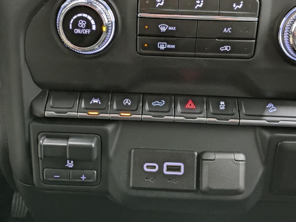 used 2023 GMC Sierra 1500 car, priced at $36,895