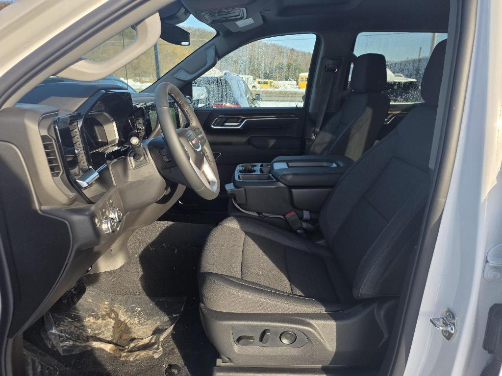 new 2026 GMC Sierra 1500 car, priced at $52,495