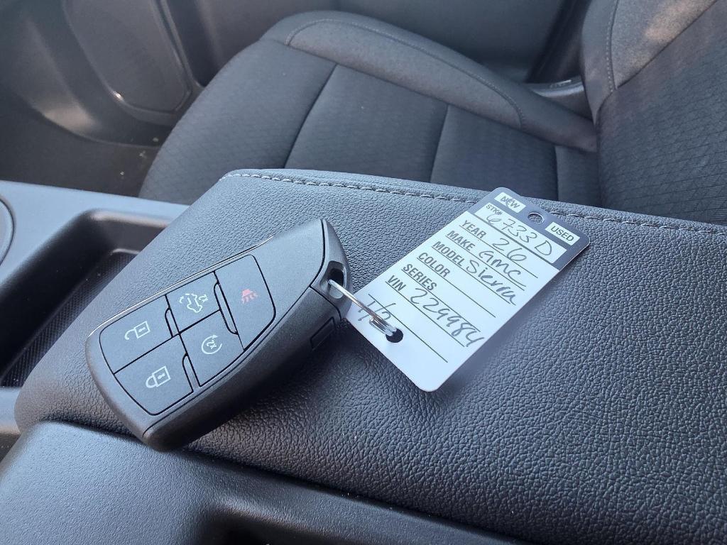 new 2026 GMC Sierra 1500 car, priced at $52,495