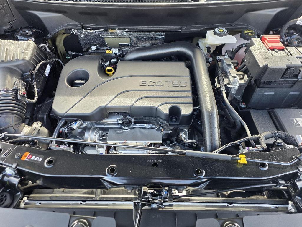 new 2026 Chevrolet Equinox car, priced at $33,095