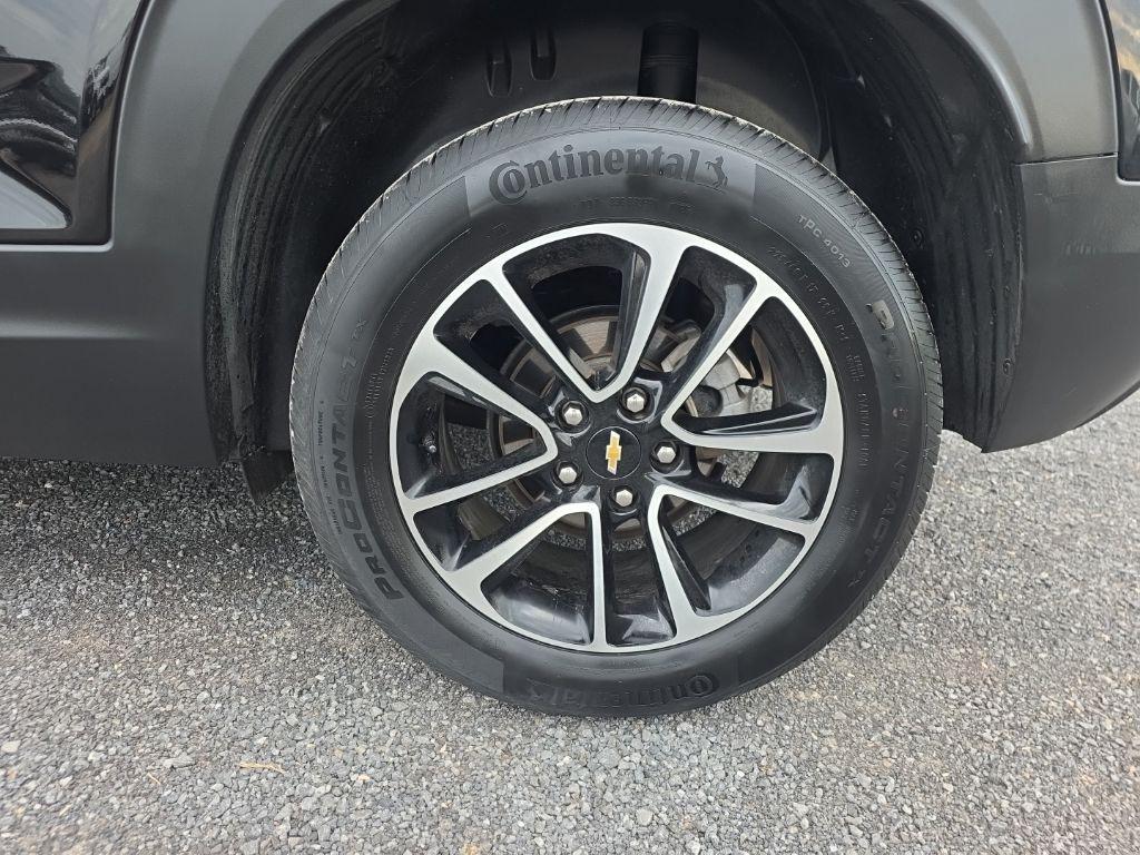 used 2025 Chevrolet TrailBlazer car, priced at $25,220