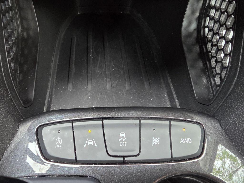 used 2025 Chevrolet TrailBlazer car, priced at $25,220