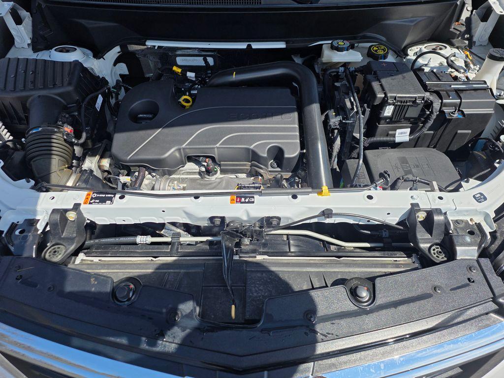 used 2024 Chevrolet Equinox car, priced at $27,567