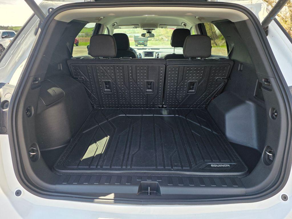 used 2024 Chevrolet Equinox car, priced at $27,567