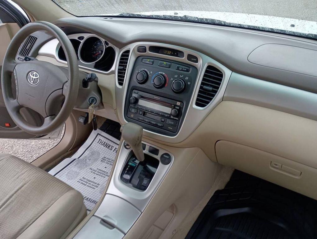 used 2004 Toyota Highlander car, priced at $5,988