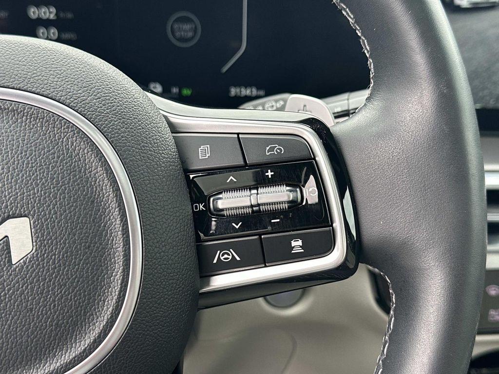used 2025 Kia Sorento Hybrid car, priced at $37,700