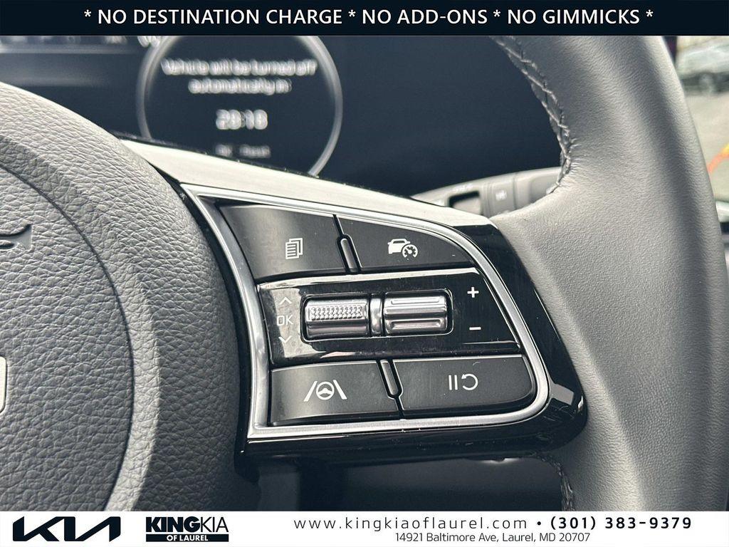 used 2025 Kia Seltos car, priced at $25,600