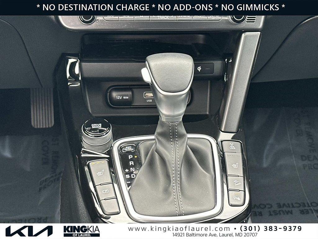 used 2025 Kia Seltos car, priced at $25,600