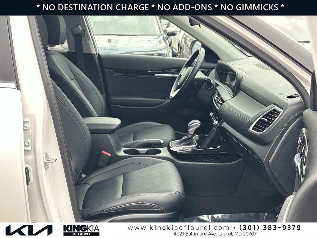 used 2025 Kia Seltos car, priced at $25,600