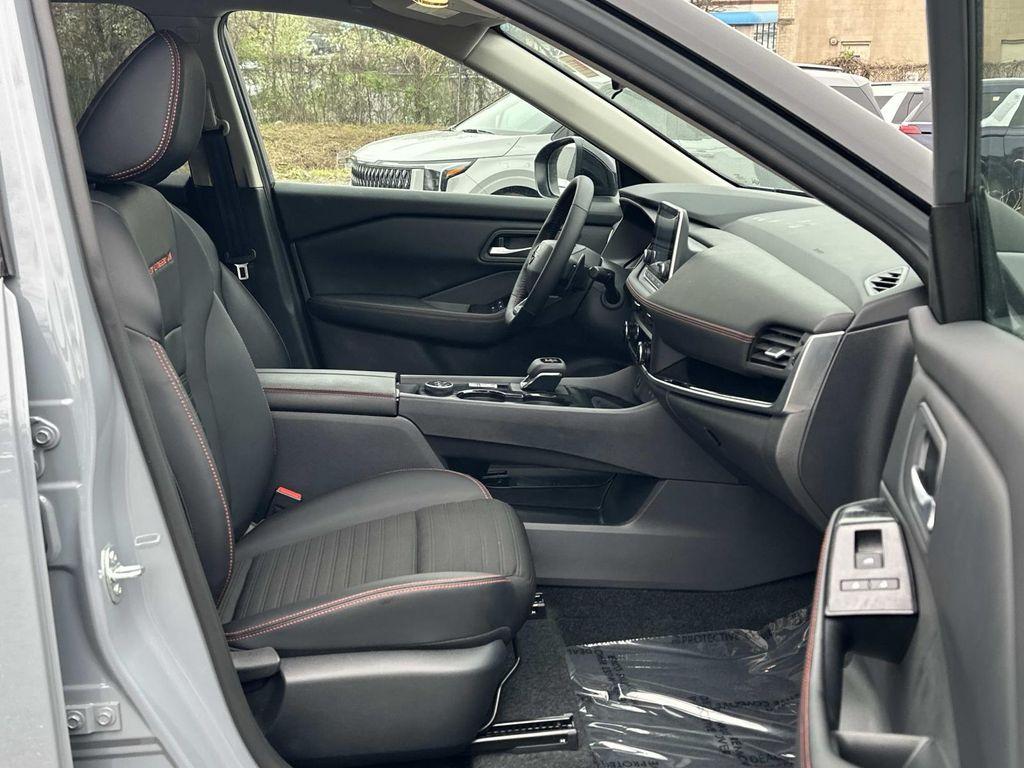 used 2025 Nissan Rogue car, priced at $29,925