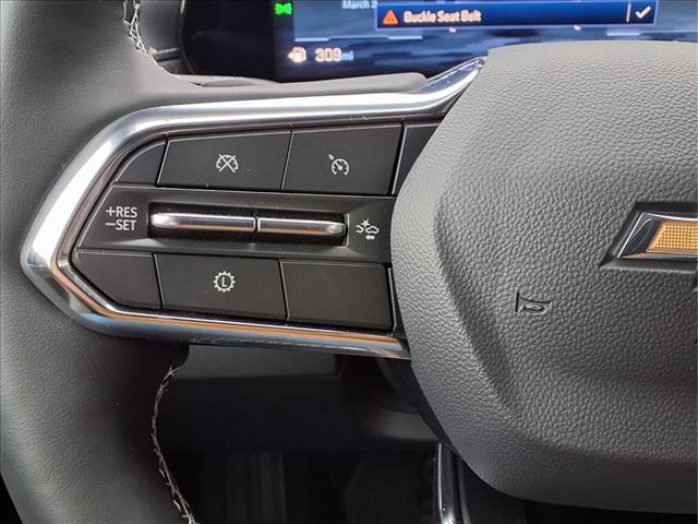 used 2025 Chevrolet Traverse car, priced at $39,900