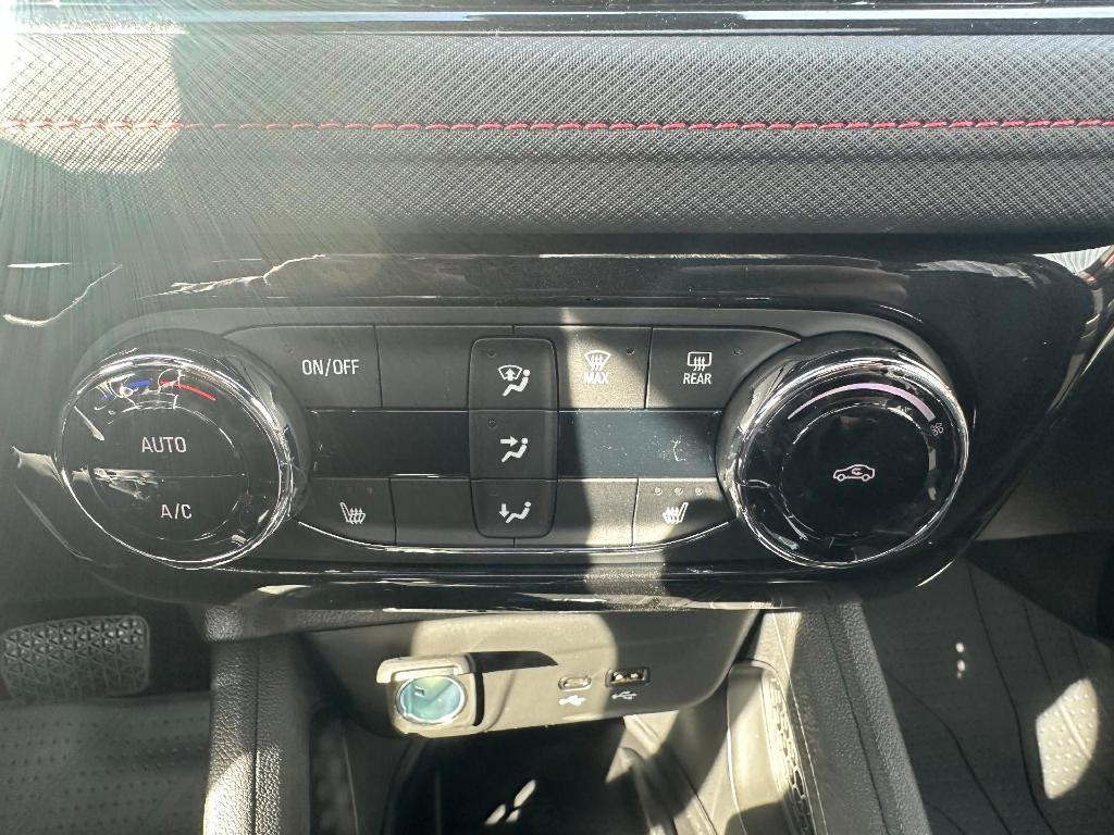 new 2025 Chevrolet TrailBlazer car, priced at $32,320