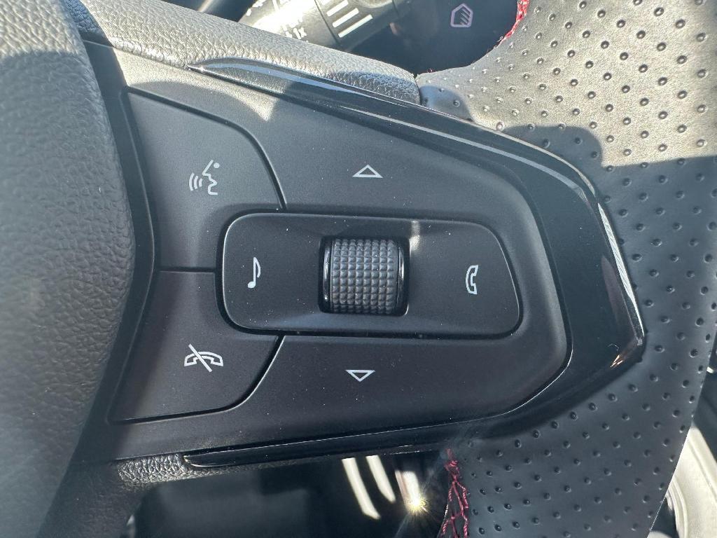 new 2025 Chevrolet TrailBlazer car, priced at $32,320