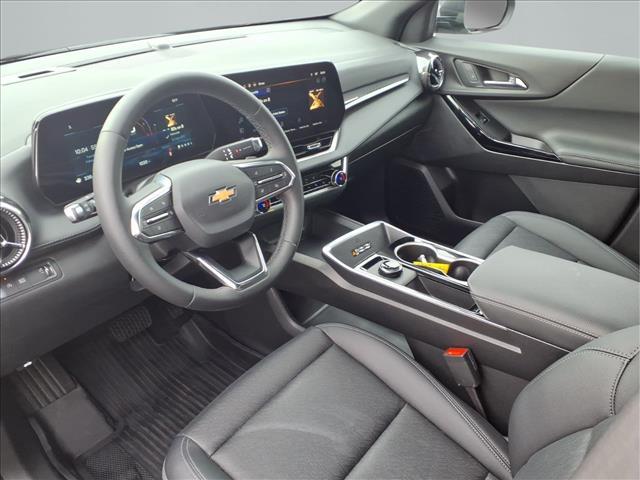 used 2026 Chevrolet Equinox car, priced at $29,900