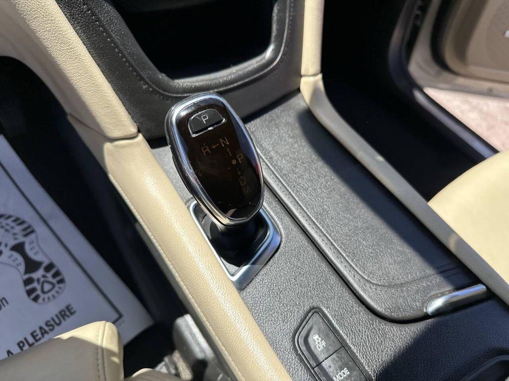 used 2017 Cadillac XT5 car, priced at $10,000